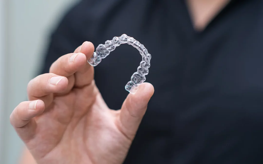 Apparecchio trasparente per adolescenti a Torino: sorriso perfetto senza imbarazzo