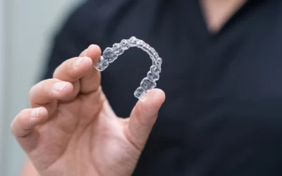Apparecchio trasparente per adolescenti a Torino: sorriso perfetto senza imbarazzo